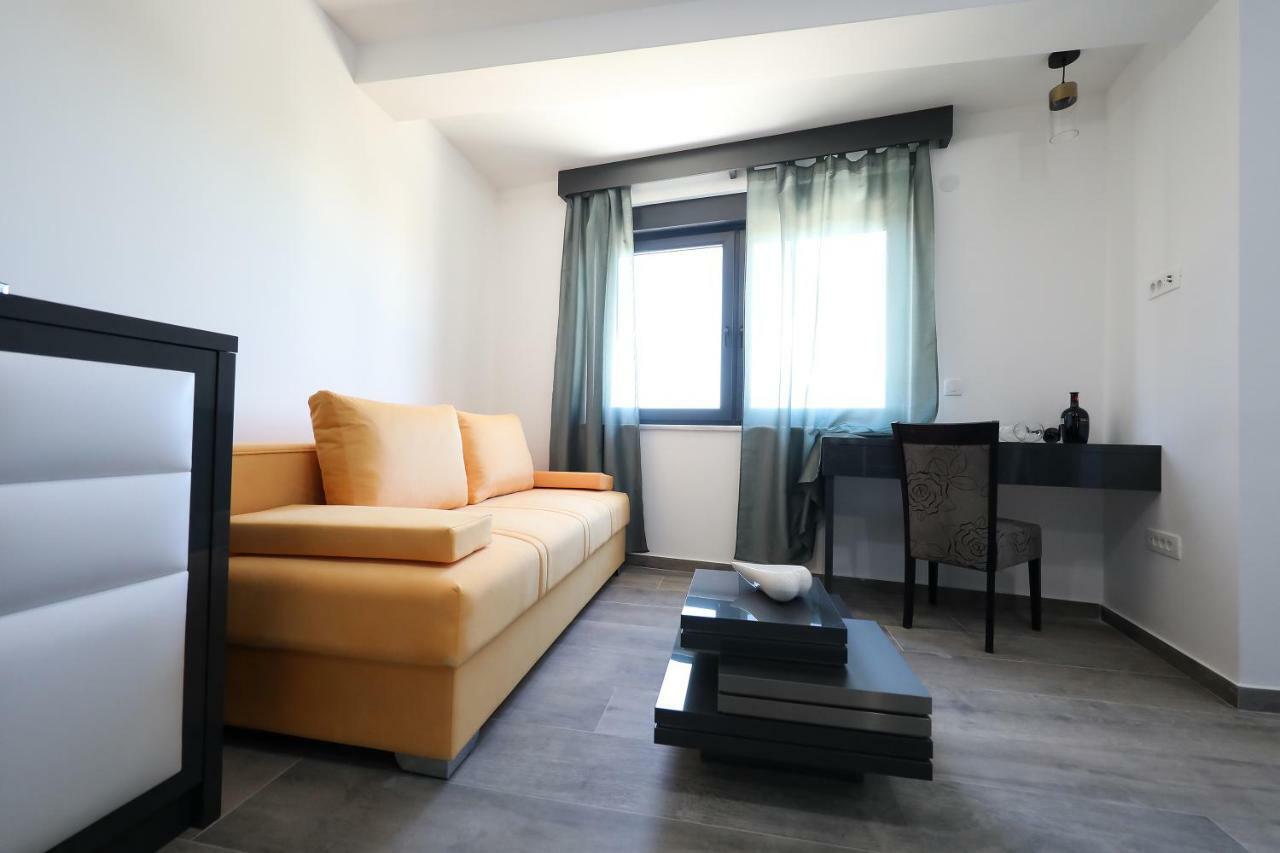 Boutique Residence Cosmopolis Бибинье Экстерьер фото